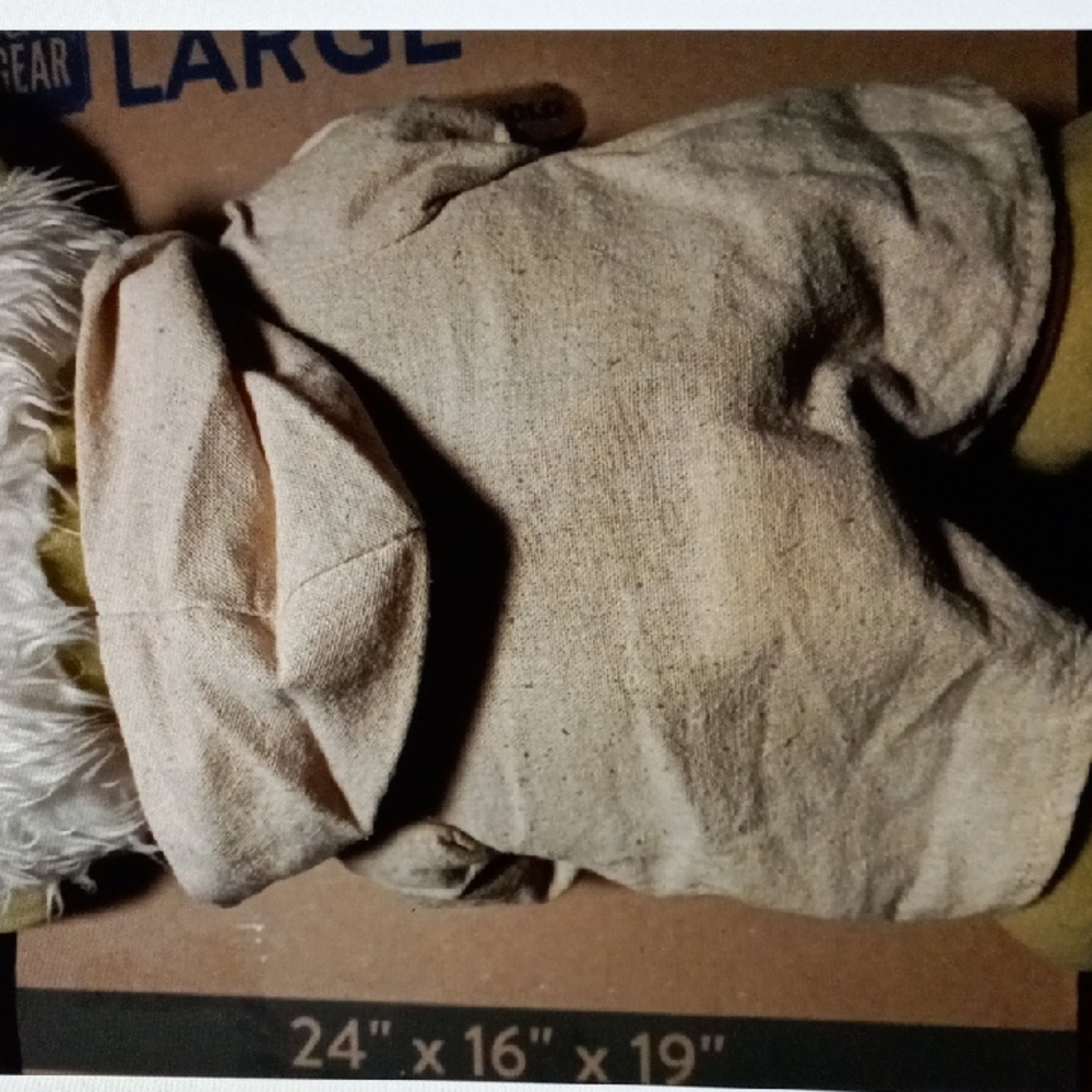 18" Green Yoda Plush - Picture 6 of 12